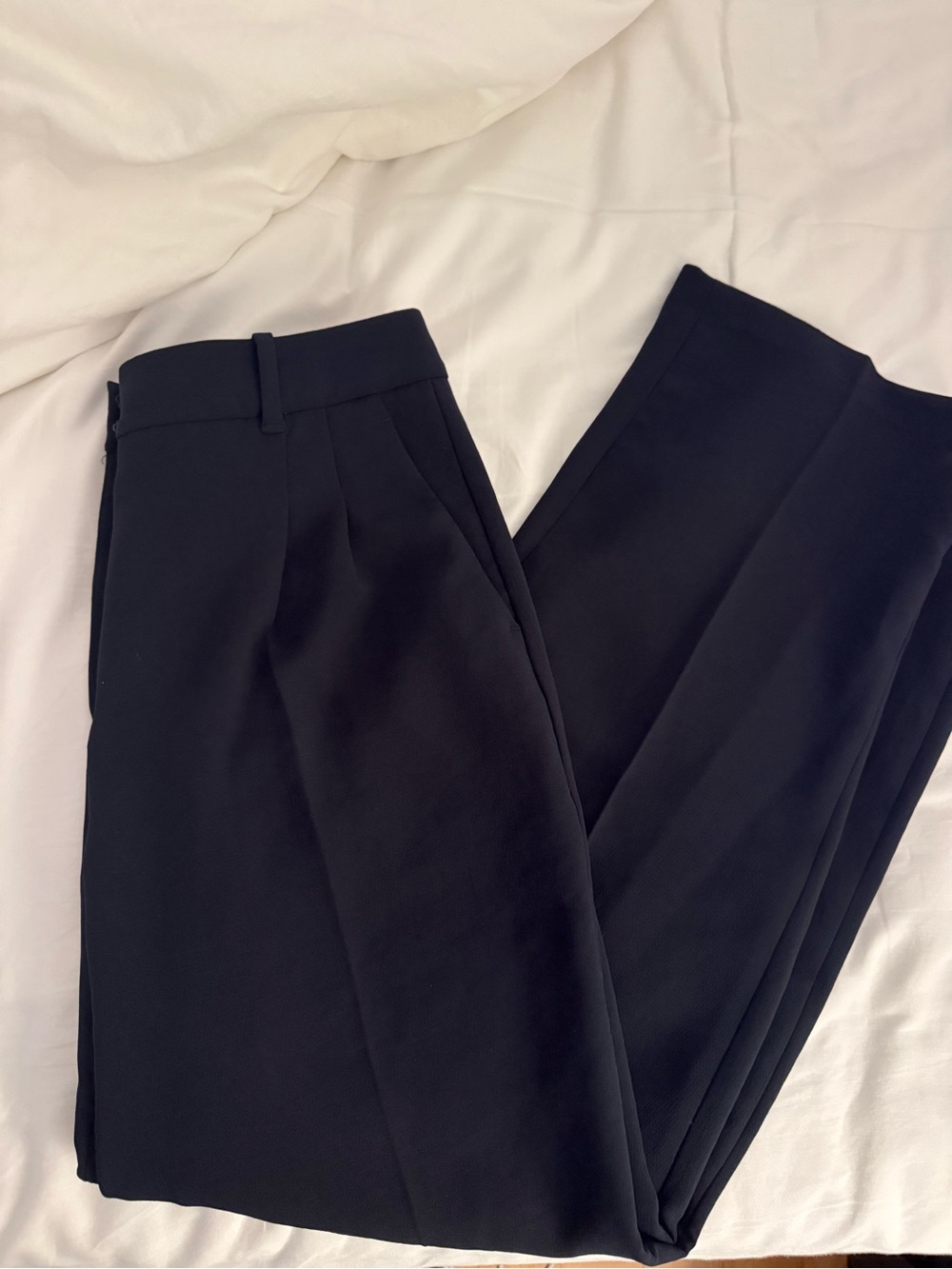 Aritzia Effortless Pants Black Trousers - Picture 4 of 6